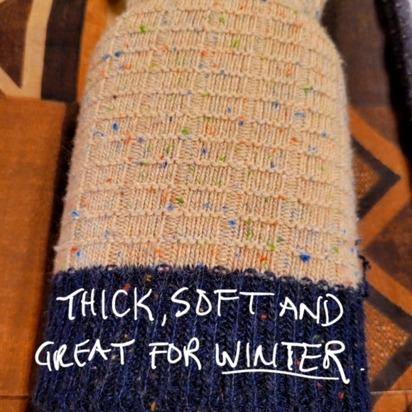 Thigh-high feminine socks. (6) pair left - Picture 8 of 8